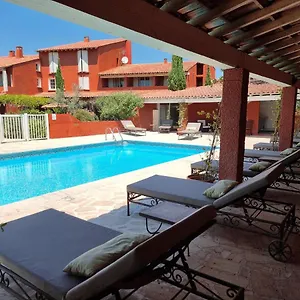 castillon-des-baux.fr-provencehotel.com/