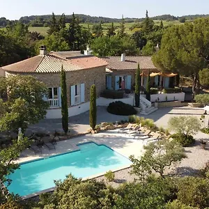  Maison d'hôtes La Fontaine Au Loup