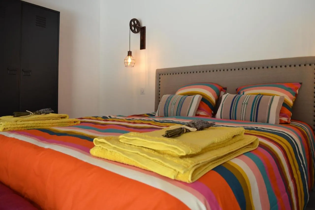 La Romagnolette Bed & Breakfast Saint-Restitut 0*,
